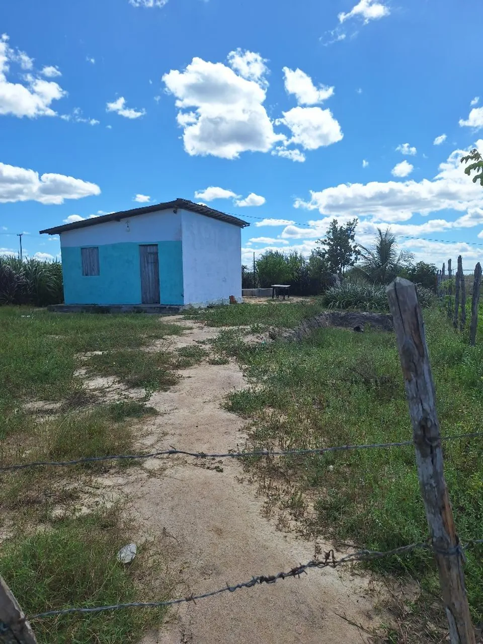 Pequena chácara a venda