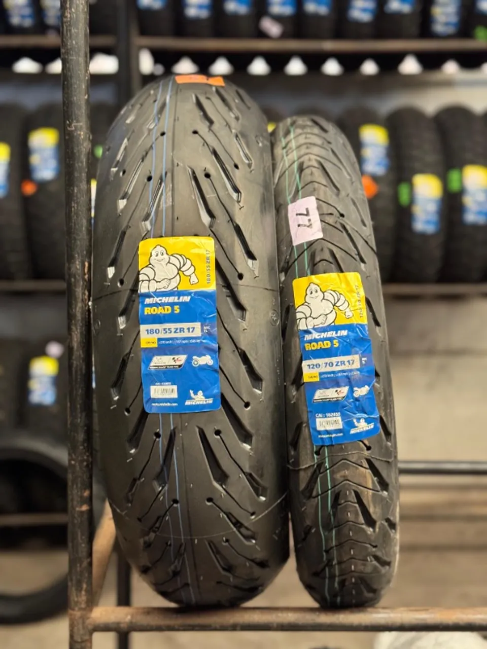 Par de Pneu Michelin Road 5 190/55-17 e 120/70-17 CB1000/Z1000