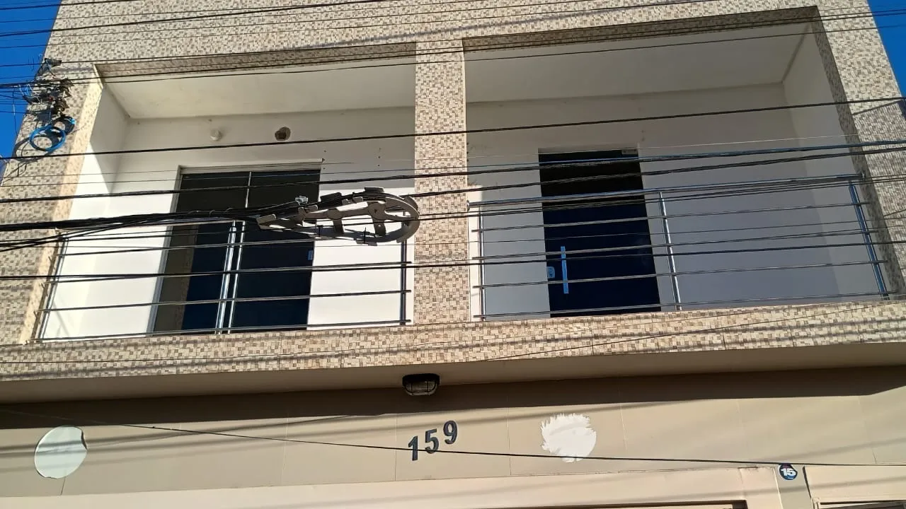 Alugo apartamento
