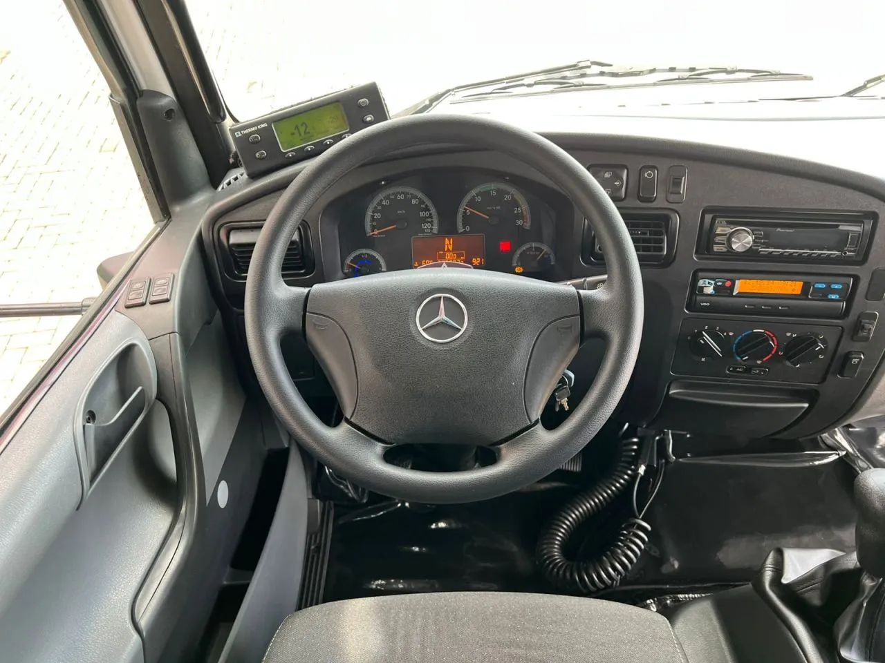 MB Mercedes-Benz Accelo 1016 Completo Baú Frigorífico 2013 - Foto 14