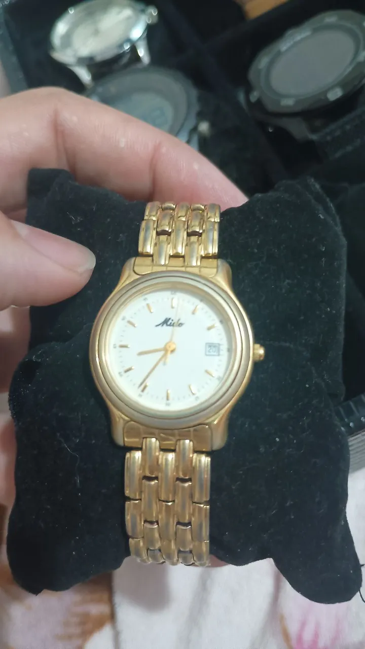 Relógio Mido Dourado Feminino - Elegância no Seu Pulso