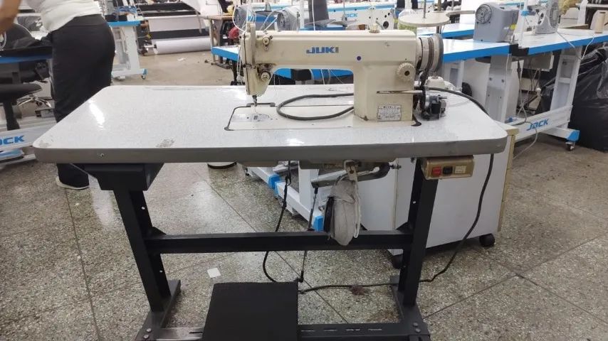 2 unidades - Máquina de costura Reta Juki
