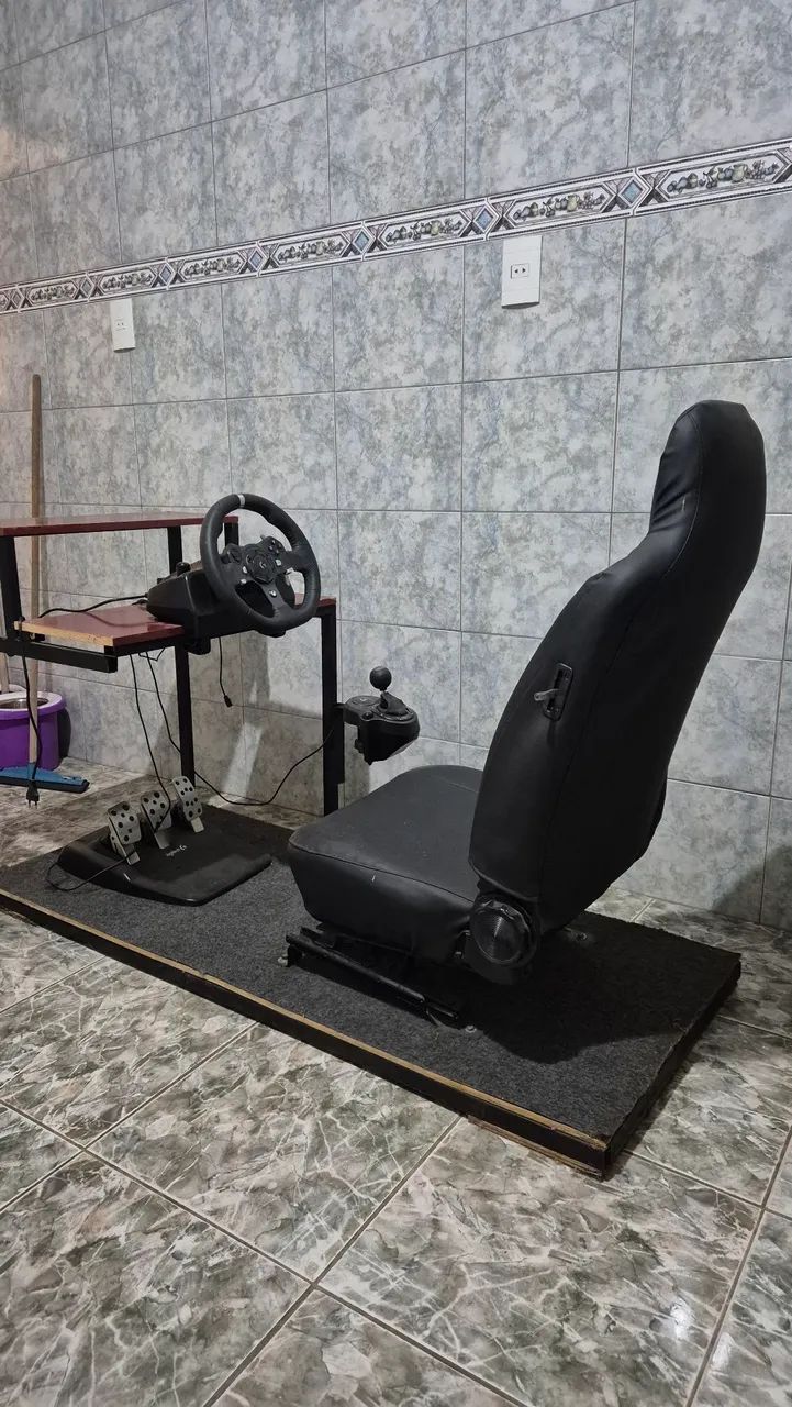 Volante Logitech G29 com cockpit - Foto 3