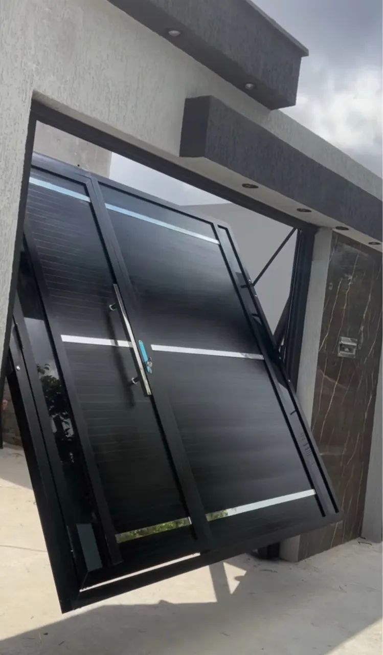 Portão basculante em alumínio automático. Instalado.  - Foto 4