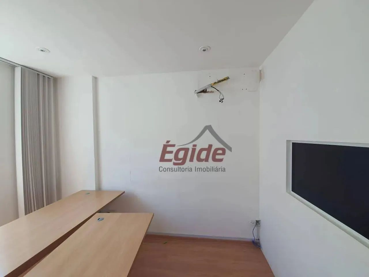 Excelente Sala Comercial na Gavião Peixoto em Icaraí - Foto 5