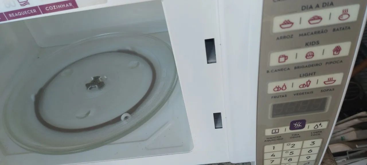 Vendo Micro-ondas Electrolux 110 volts 34 litros . - Foto 2