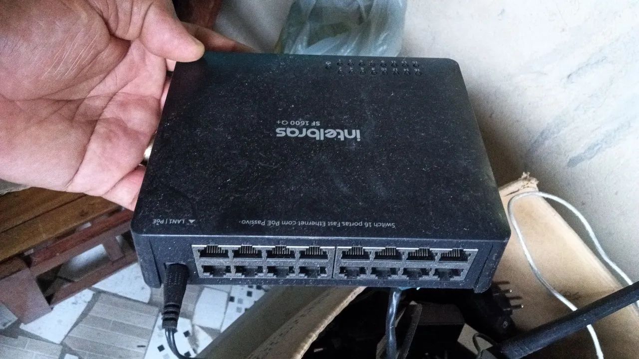 Switch Intelbra443789875903866881