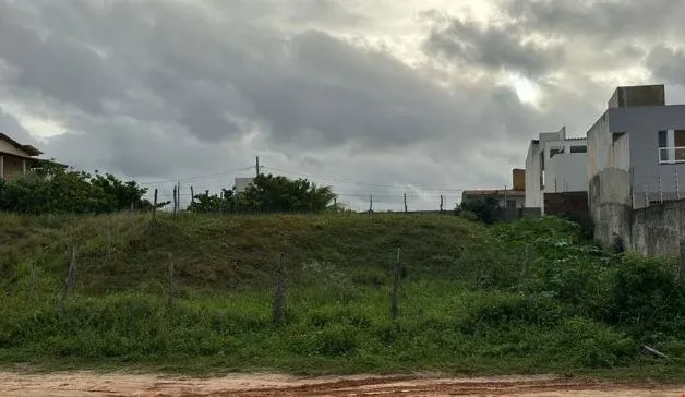 Lote à Venda 400 m², na Praia (500m) próximo ao Restaurante Moqueca Alagoana R$ 240.000,00