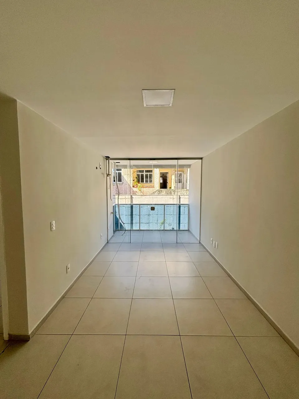 Imóvel para aluguel com 60 metros quadrados com 2 quartos em Taquara - Rio de Janeiro - RJ