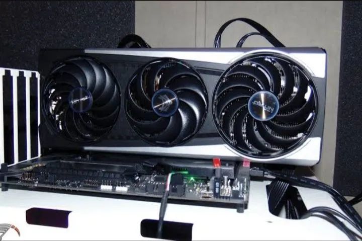 Placa de vídeo Radeon RX 6700 XT 12GB Sapphire Nitro+ - Foto 3