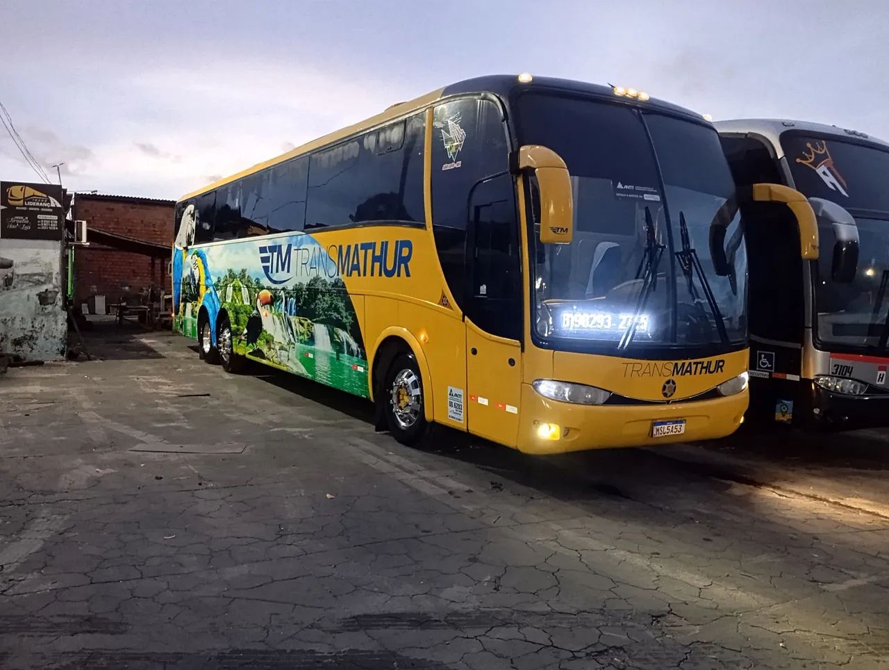 Aluguel de Onibus Turismo - 50 Poltronas