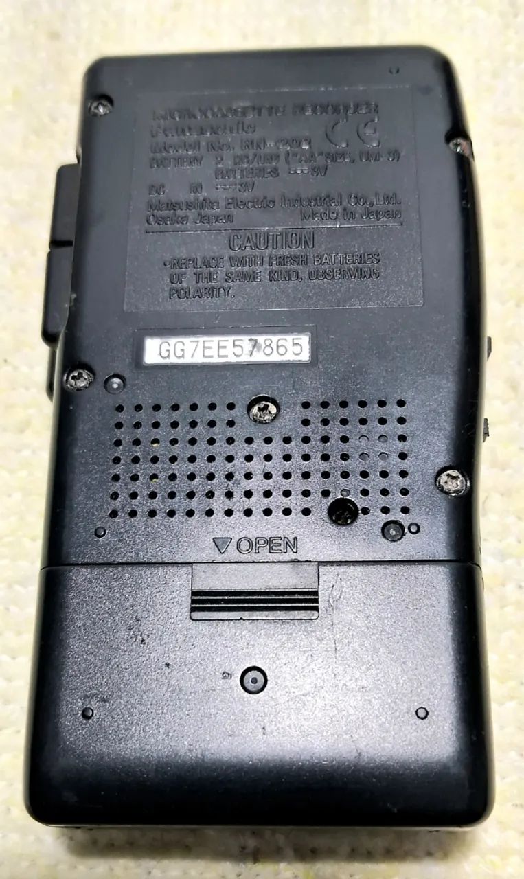 Mini gravador Panasonic com uma fita - Foto 3