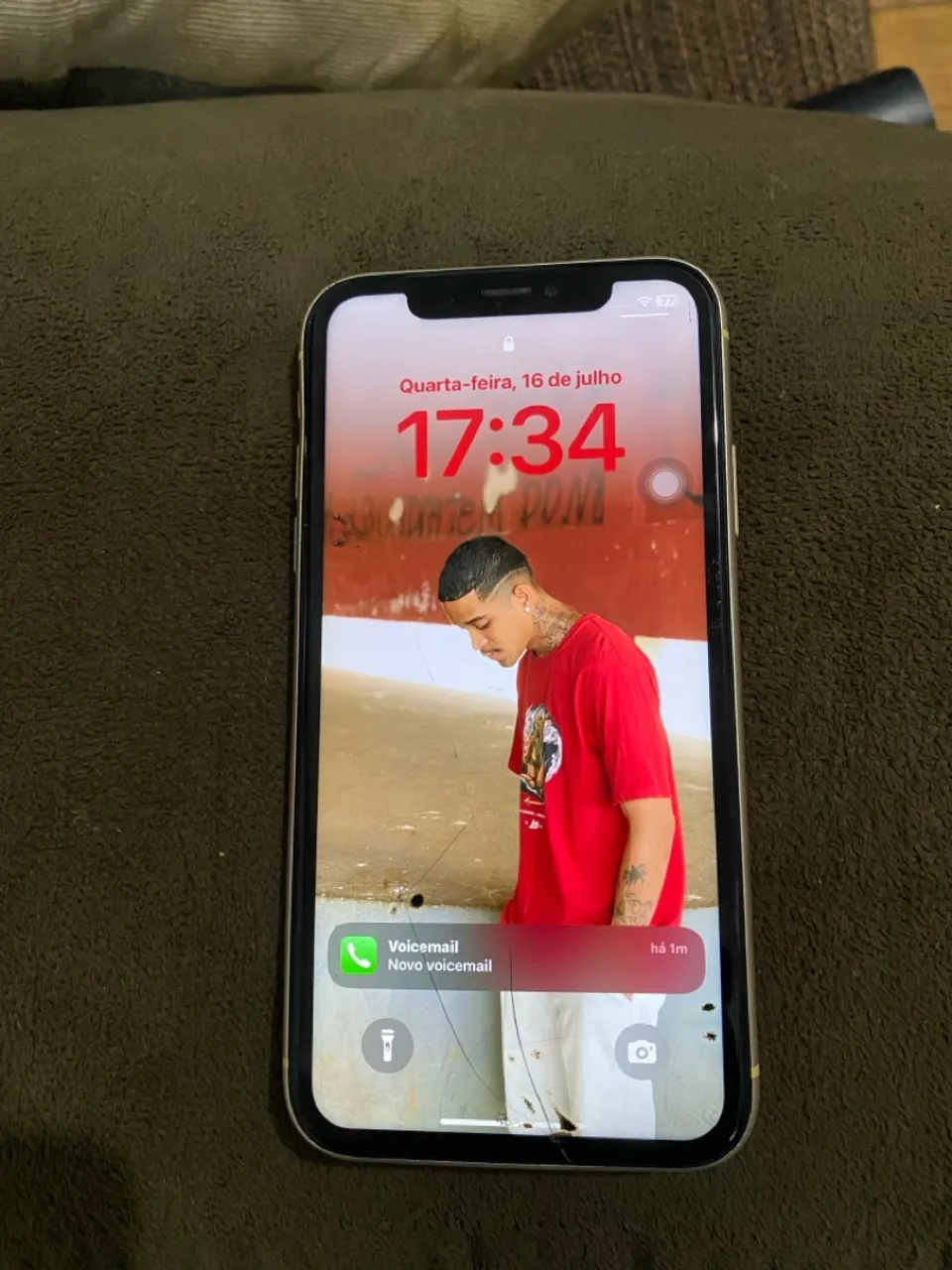 iPhone em ótimo estado