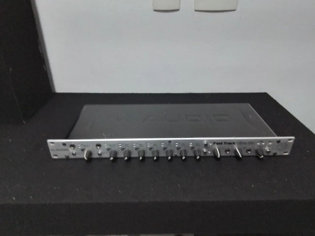 Interface de áudio M-Audio Fast Track ultra 8r - Foto 2
