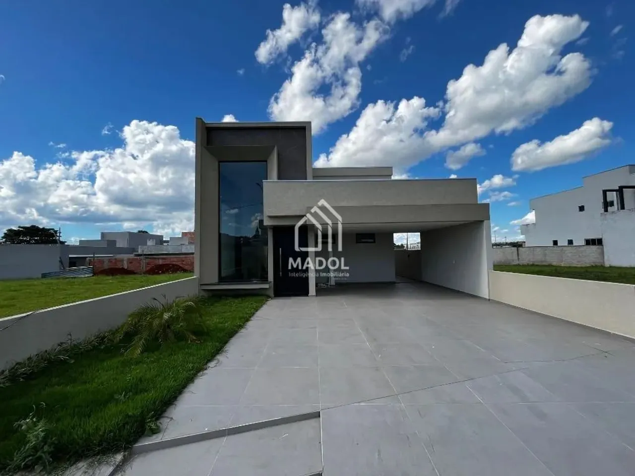 Casa em condomínio à Venda em Uvaranas, Ponta Grossa - PR