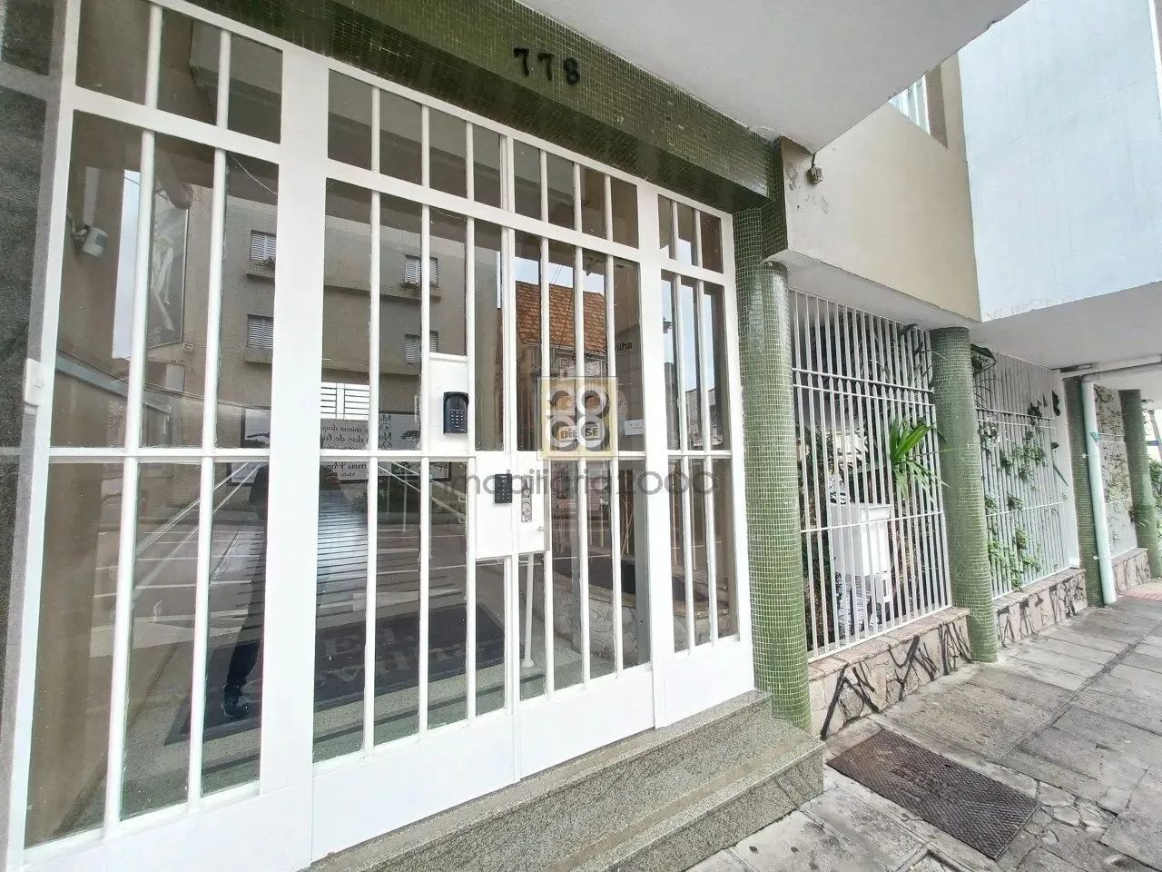 Conjunto Comercial - R Treze de Maio, 778 - Centro - Curitiba - PR - Foto 2