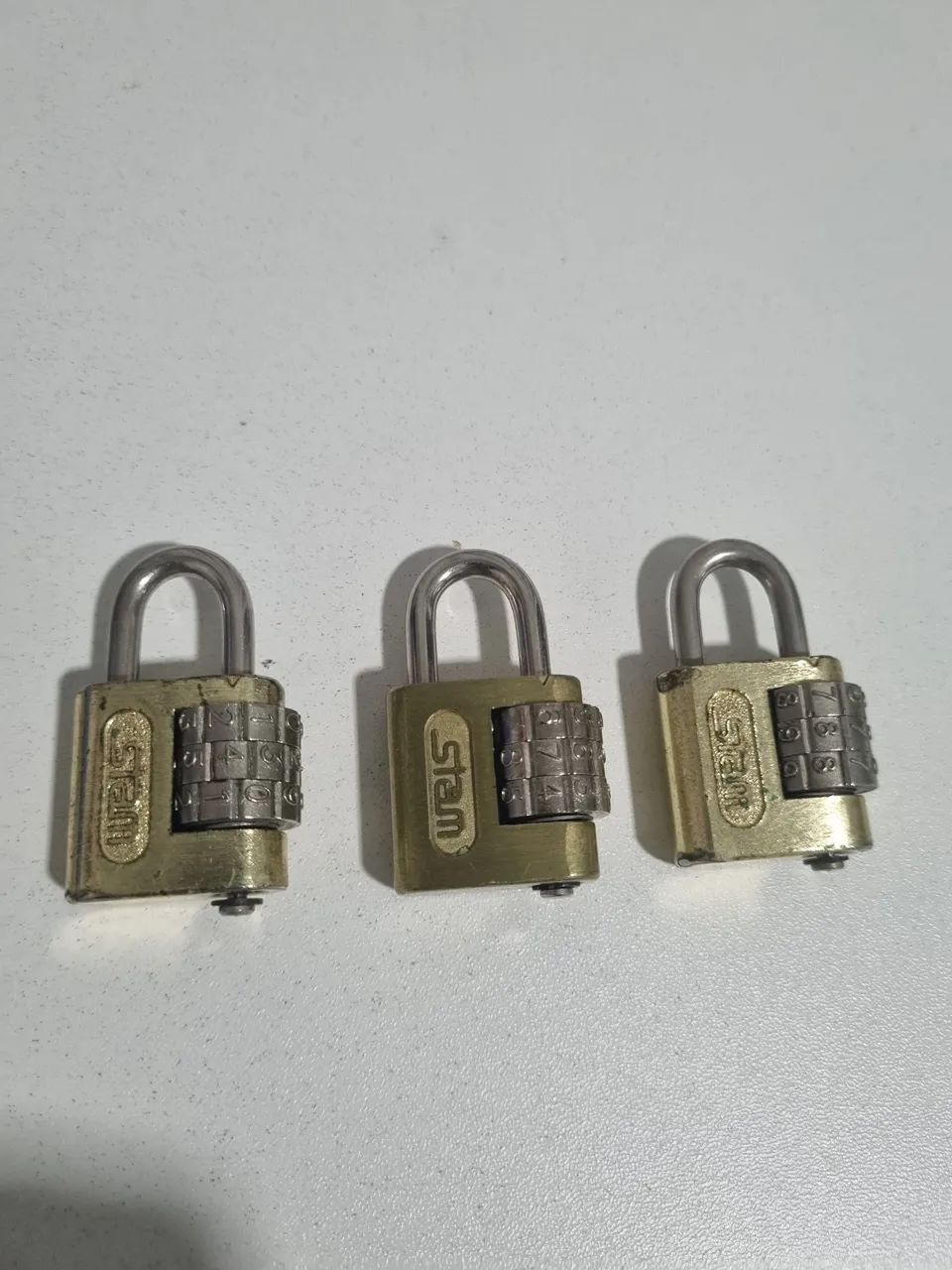 3 Cadeados de combinação - Segurança para sua casa!