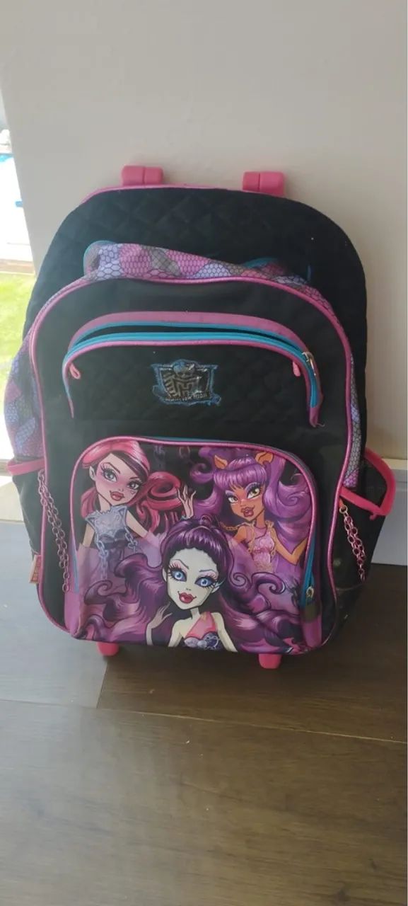 Mochila Monster High com lancheira