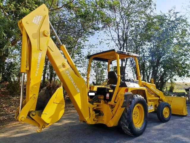 Vendo RetroEscavadeira FB80 ano 1991