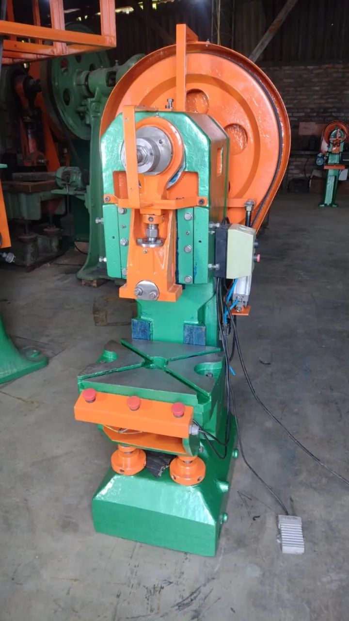 Prensa Excêntrica 12 ton - Foto 2