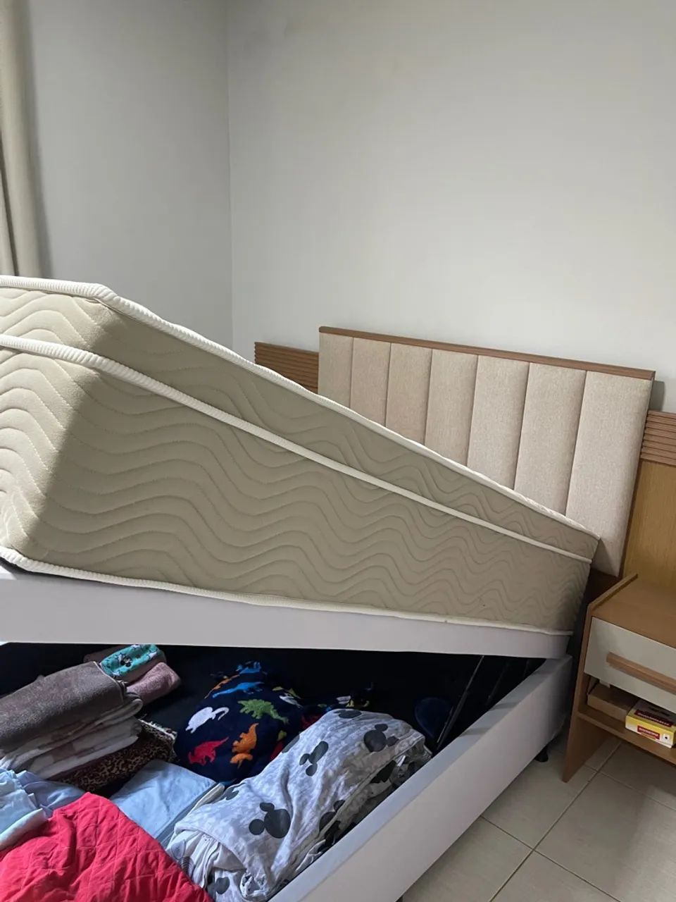 Cama Box com Baú