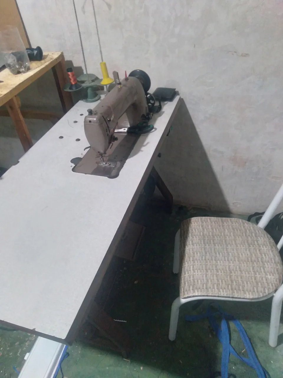Máquina de costura industrial