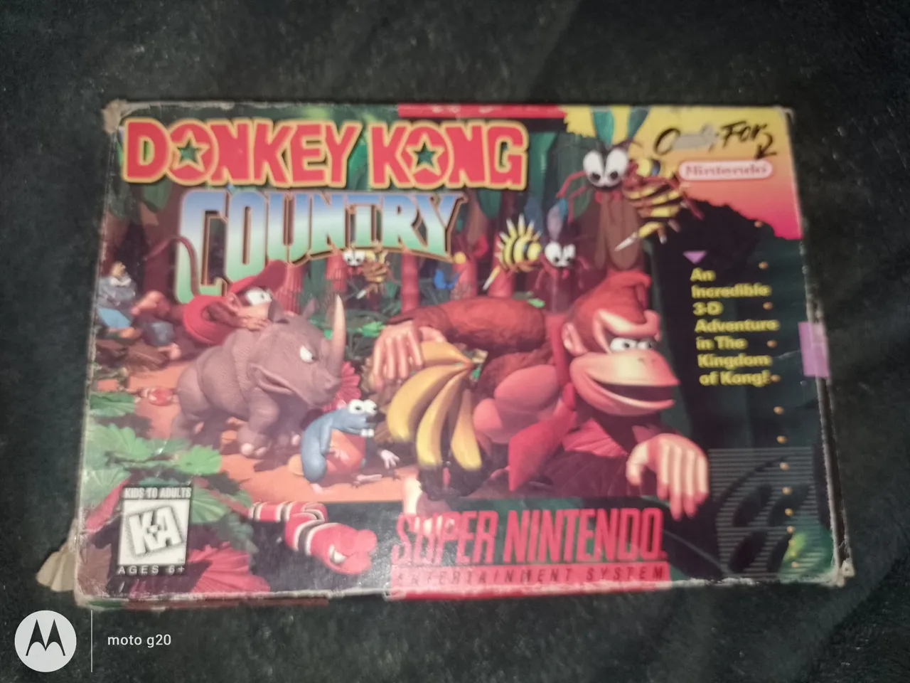 Donkey Kong Country - Super Nintendo (SNES)