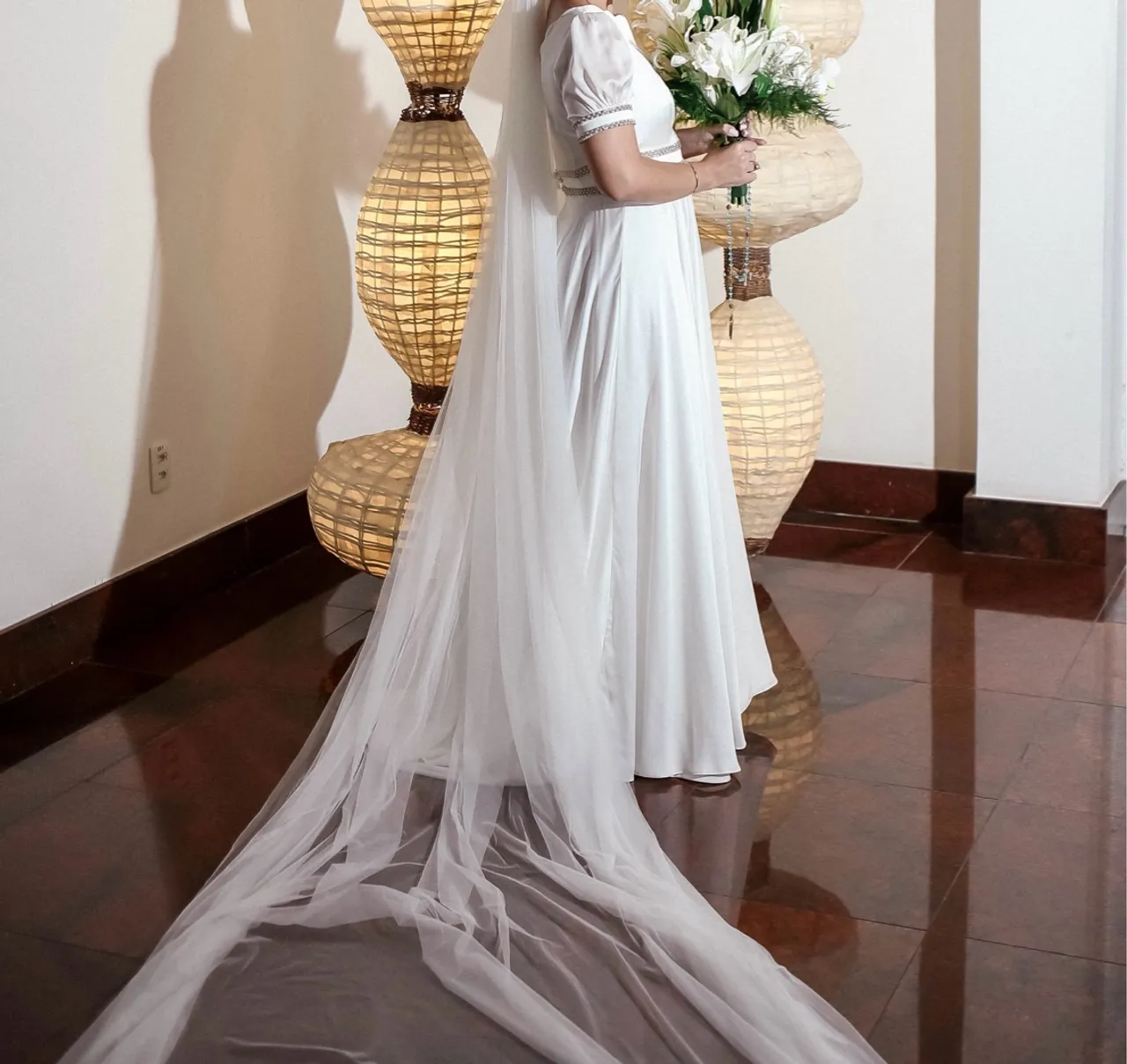 Vestido de noiva branco, usado apenas uma vez!