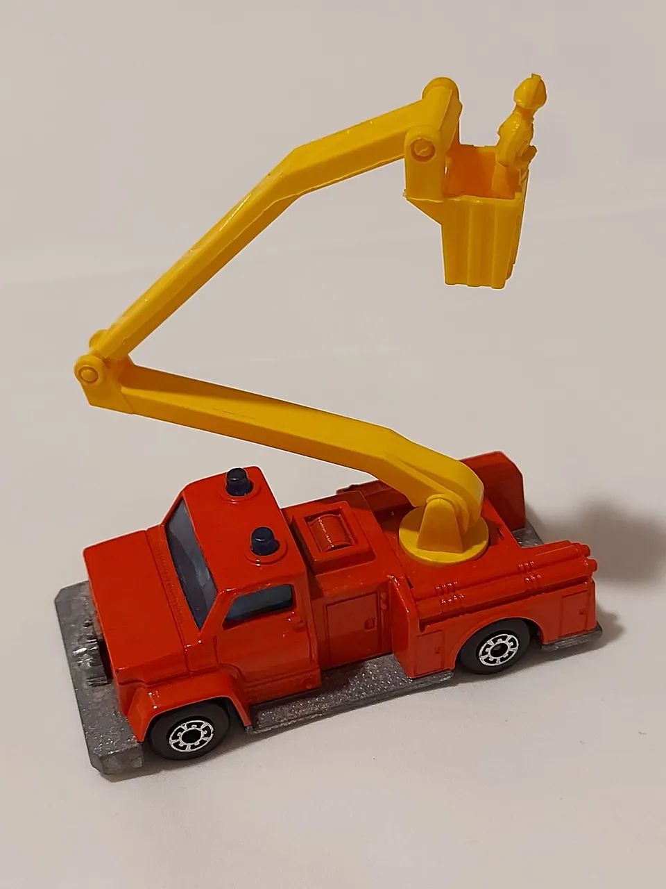 Miniatura Bombeiro Antiga - Foto 4