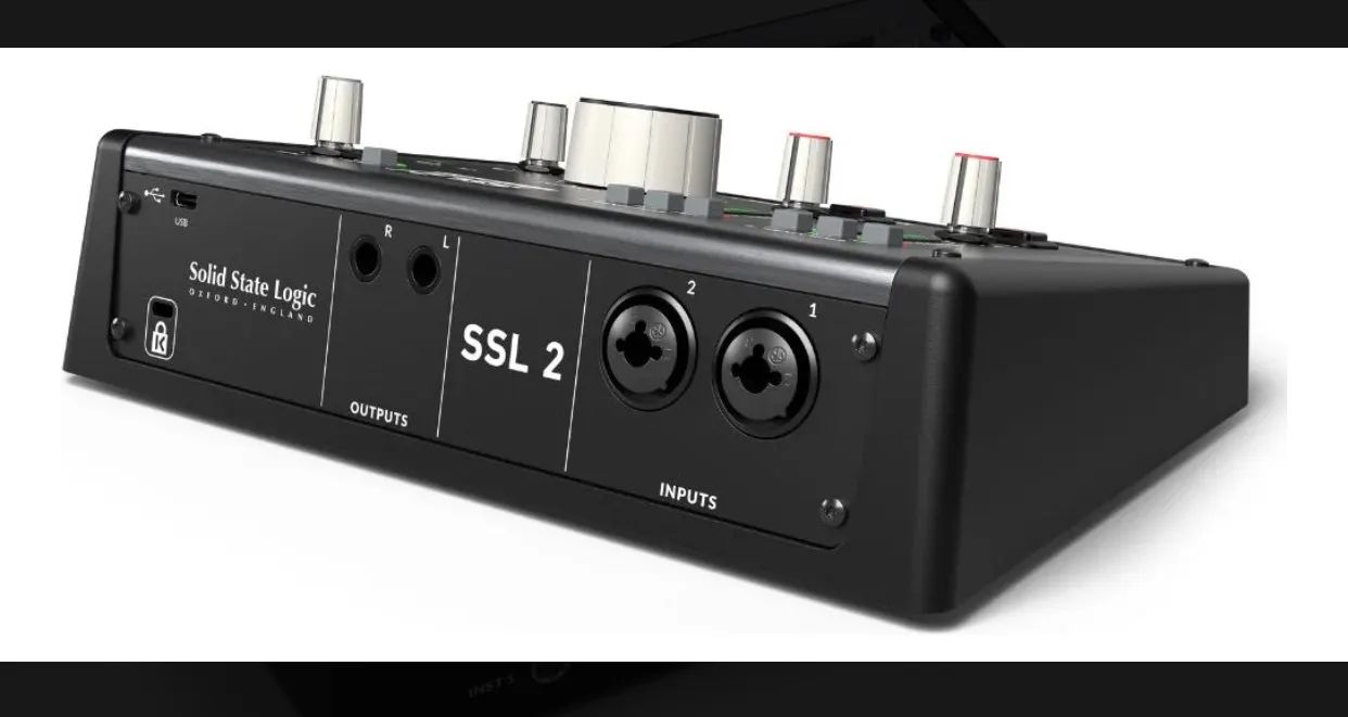 Interface de Áudio SSL 2 - 32bit / 192 kHz 