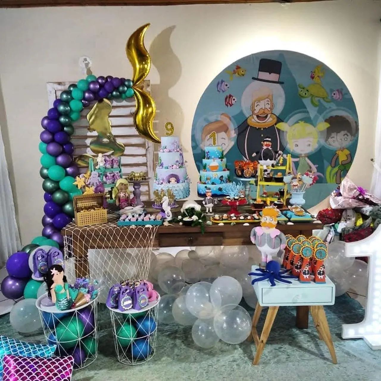 GRANDE OPORTUNIDADE VENDO TODO MATERIAL DA LOJA. DECORAÇÃO DE FESTAS. 