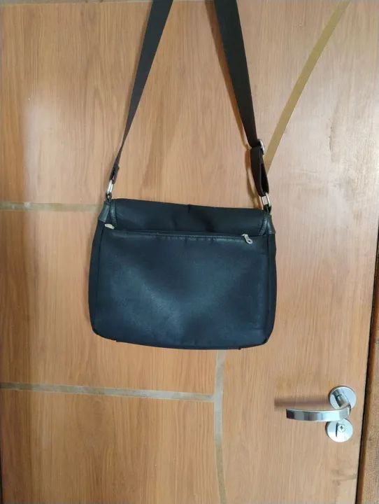 Bolsa de ombro preta - Foto 2