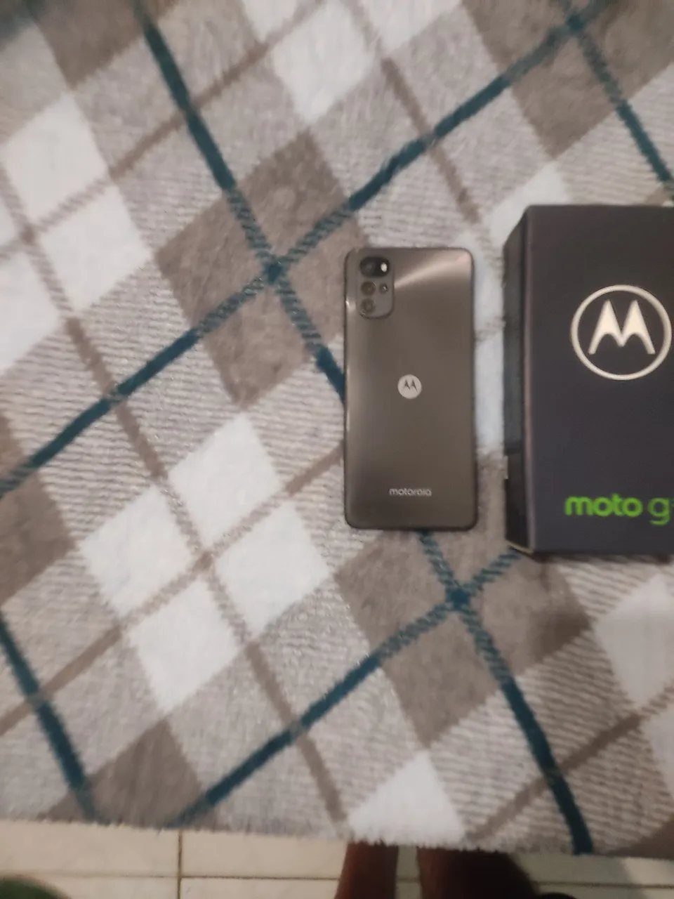 Moto g22 128gb todo bom bem conservado tem caixa e cabo carregador