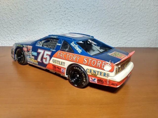 Miniatura Ford Thunderbird Nascar 1/24 - Foto 2