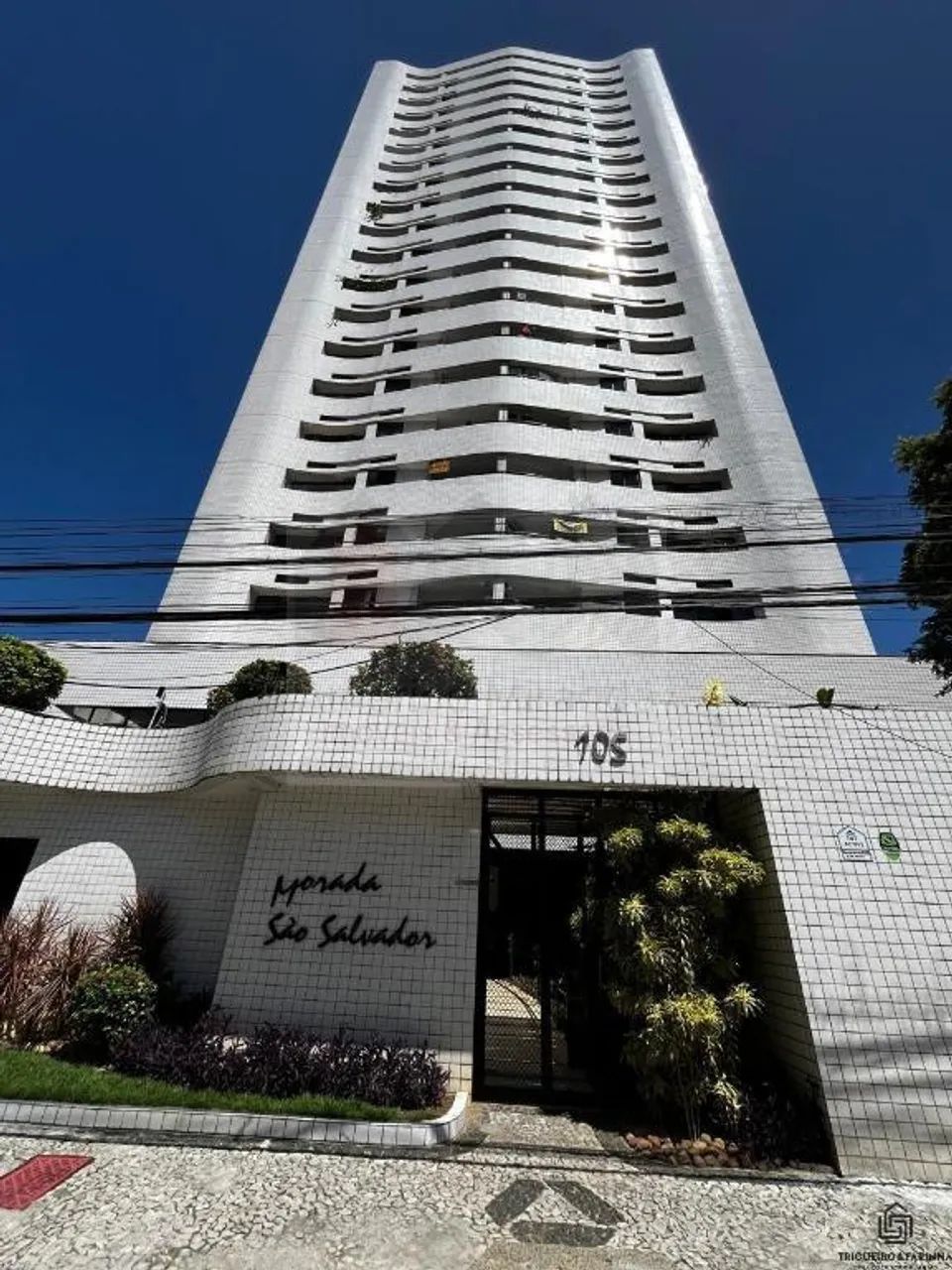 Apartamento à Venda em Espinheiro