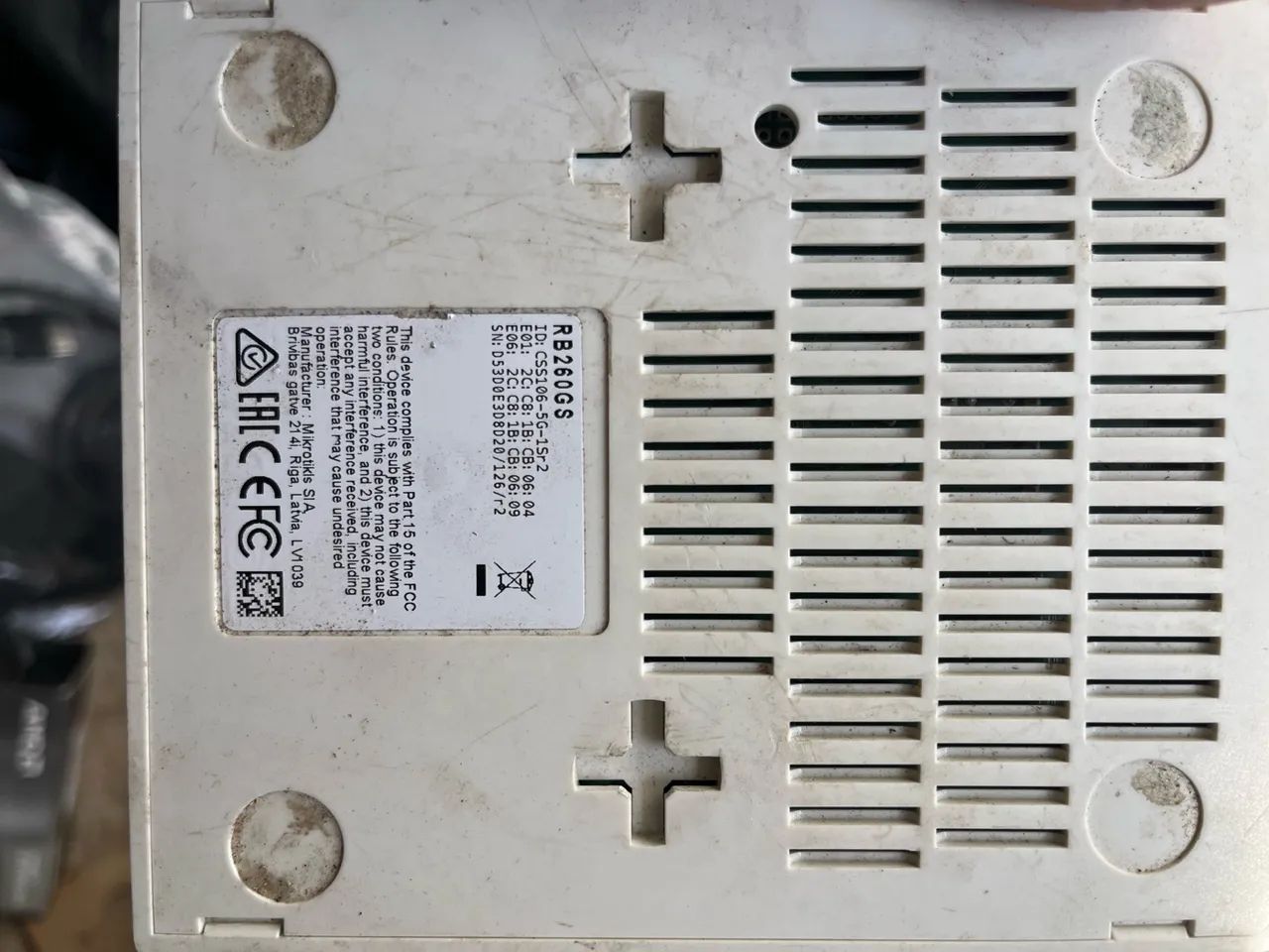 Switch MikroTik RouterBOARD RB260GS (CSS106-5G-1S) com Módulo SFP - Foto 2