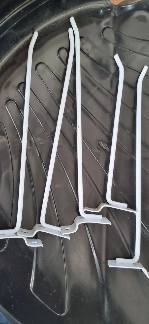 Ganchos para painel canaletado, vender logo 1,50 RS  cada