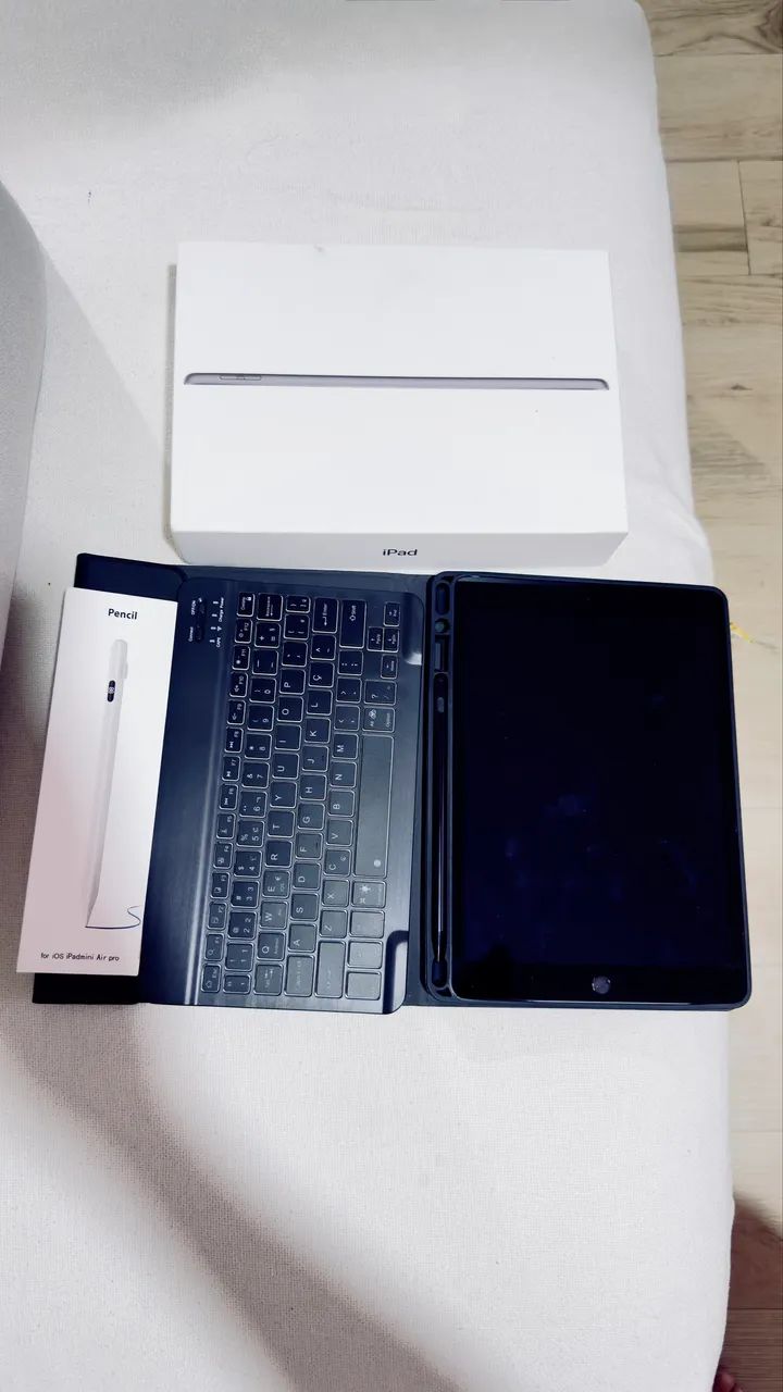 iPad 9, 64gb, bateria 99%. Acompanha capa, teclado e Pencil. - Foto 4