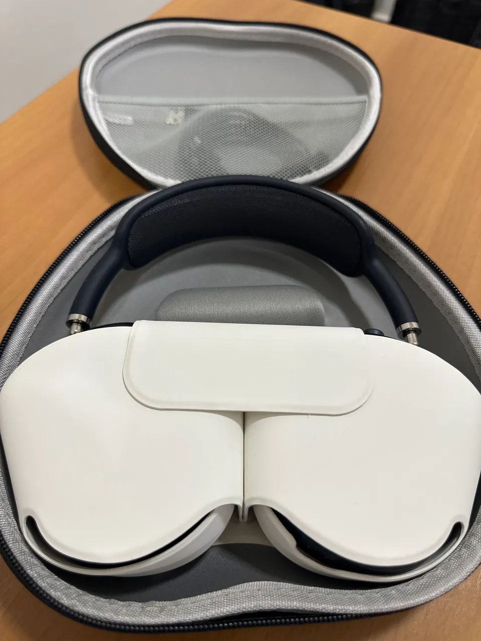 AirPods Max USB-C 2024