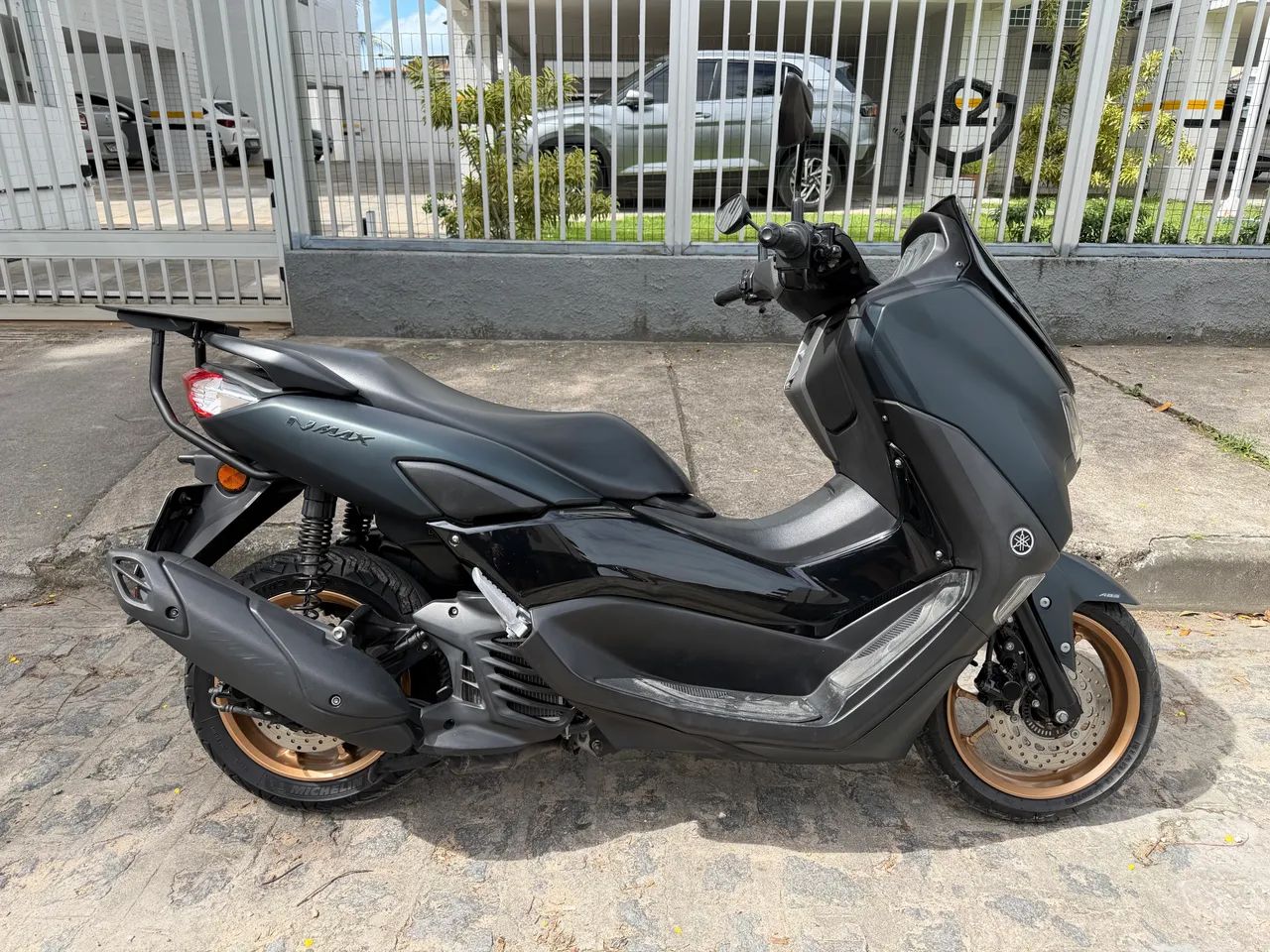 Nmax ano 2023 conect 