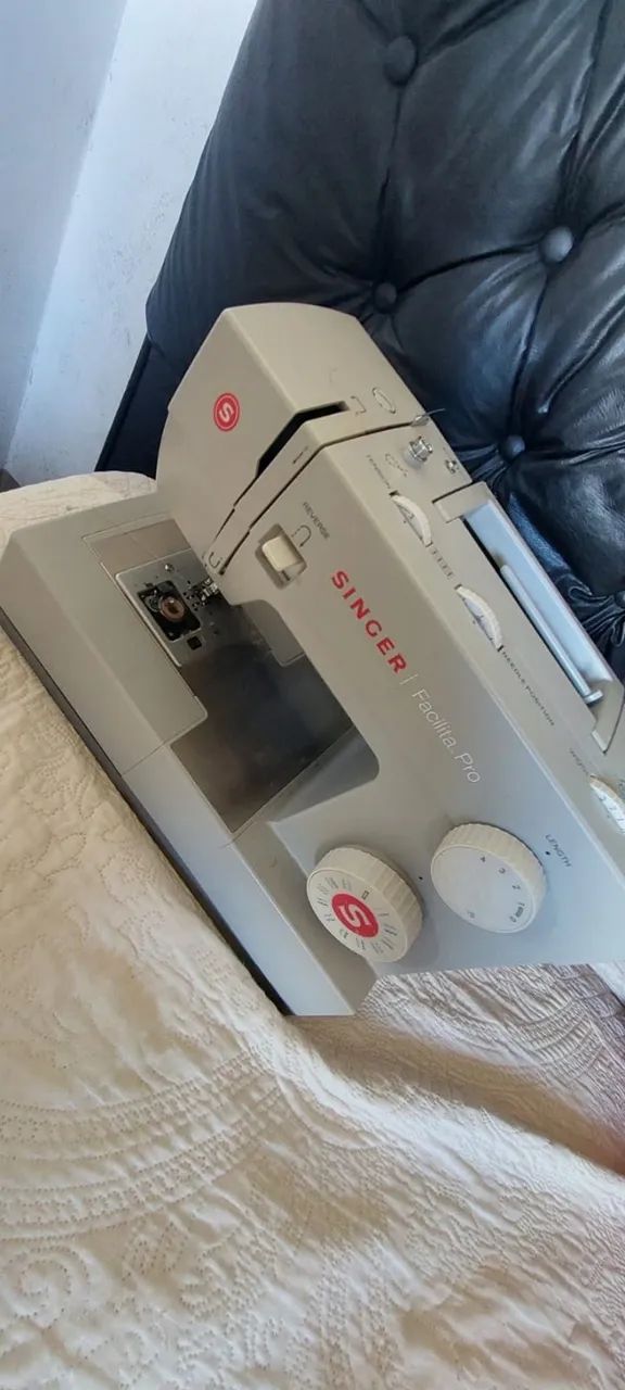 maquina de costura - Foto 2