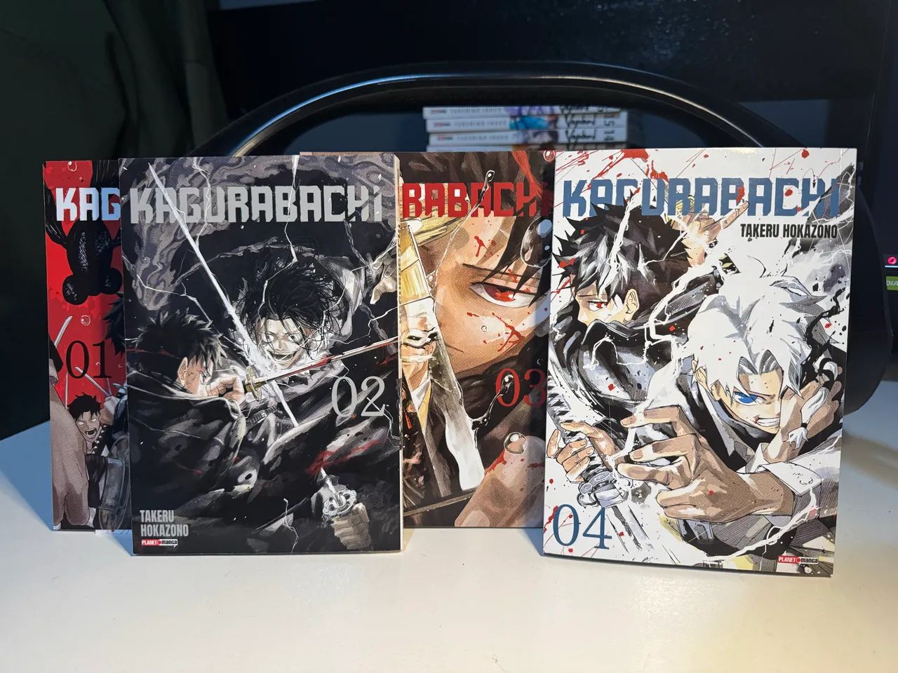 Mangás Kagurabachi