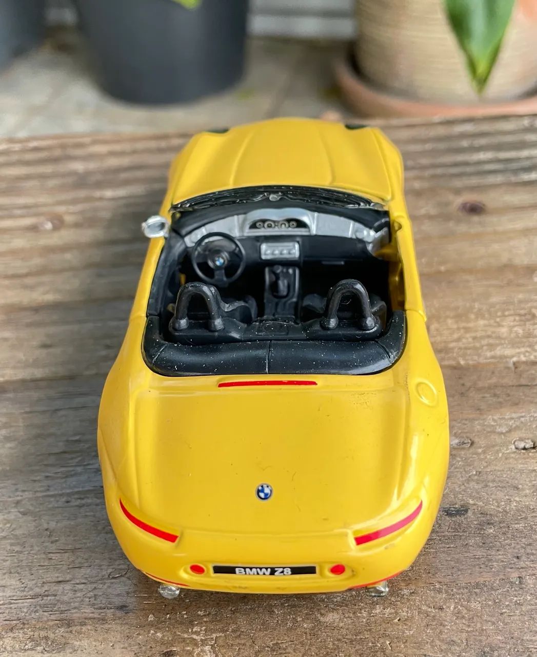 Carrinho BMW Z8 ( 1/32) - Hobbies e coleções - Jardim Cristino