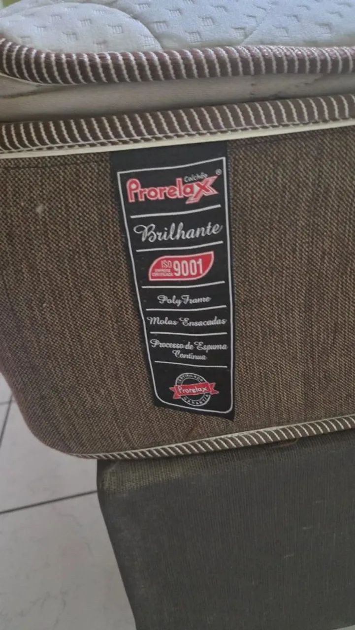 Box e colchão king size 