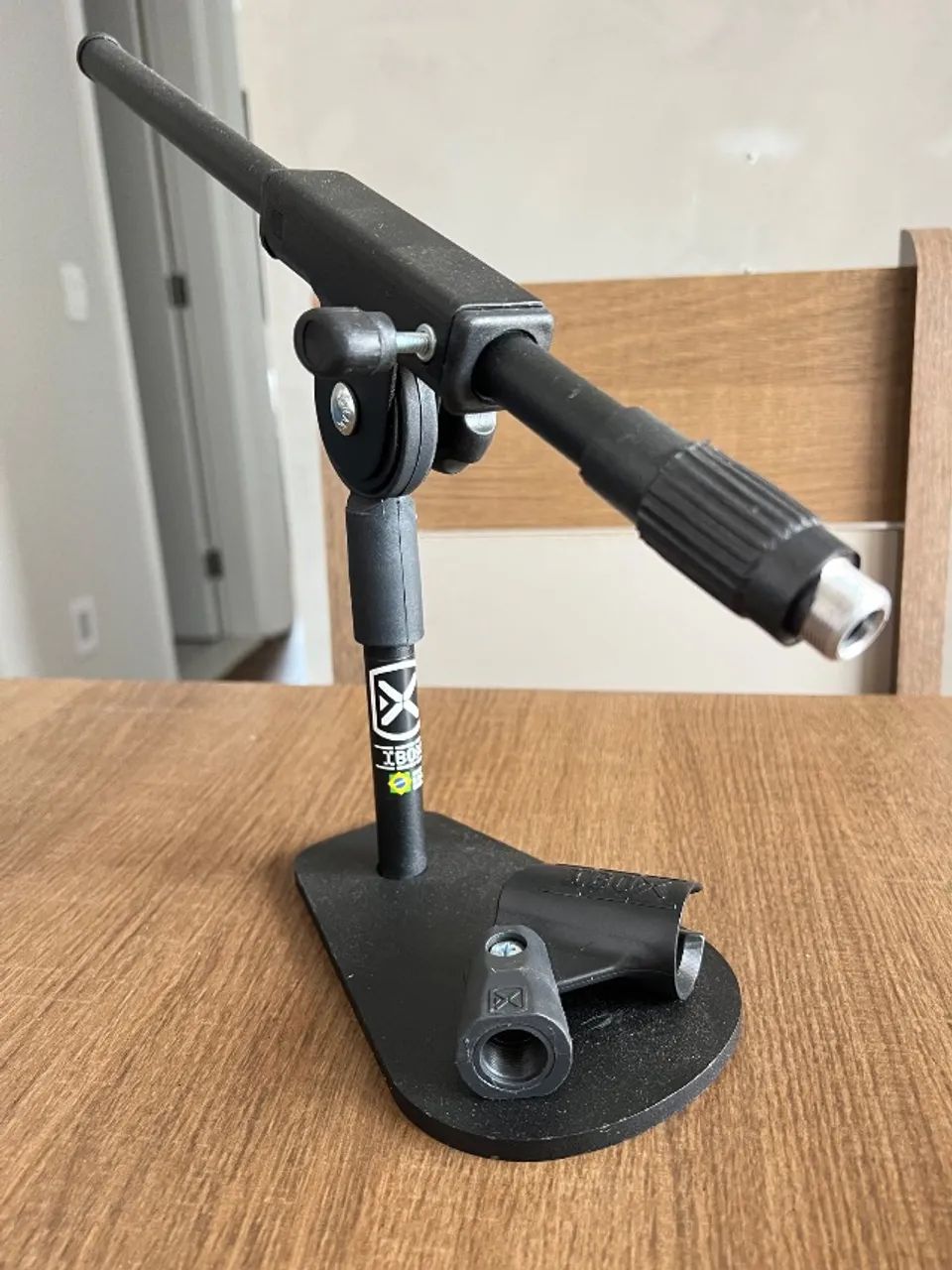 Pedestal de Mesa para Microfone NOVO