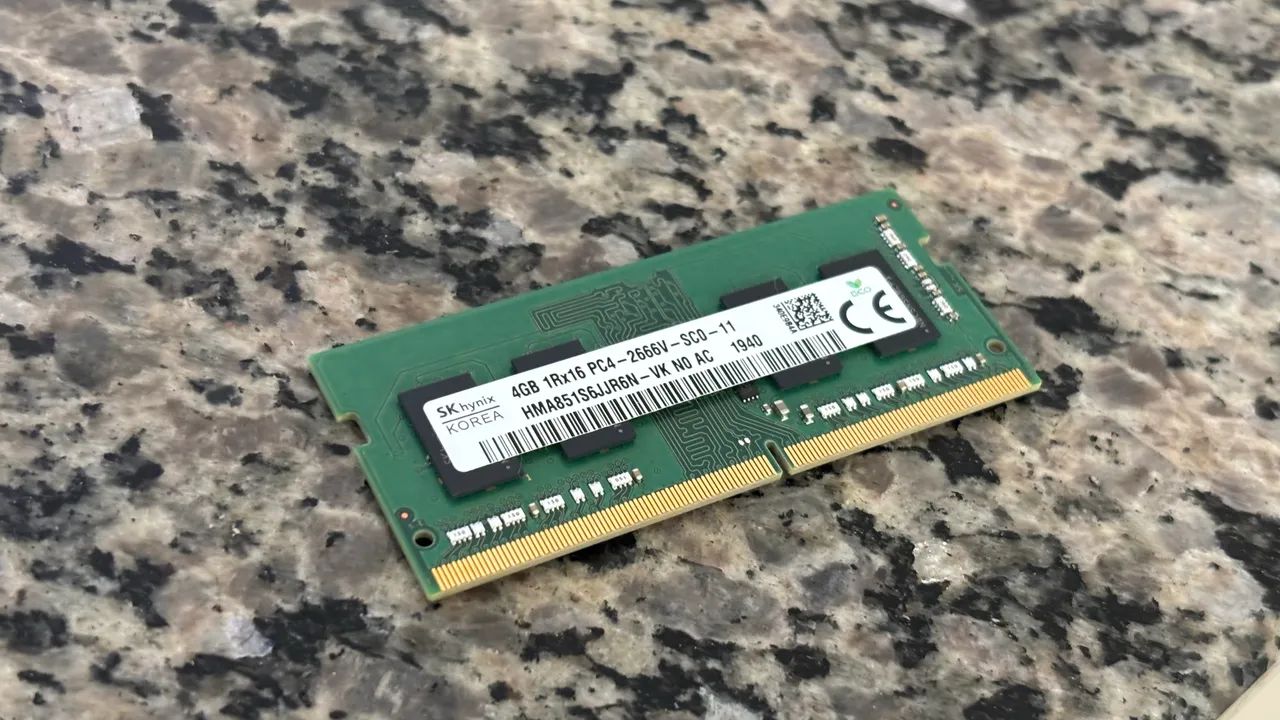 Memoria 4gb ddr4 2666 ( seminovas )
