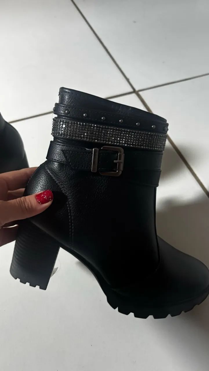 BOTA  - Foto 2