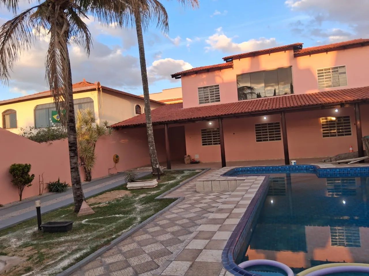 Aluguel de Casa em Condomínio 