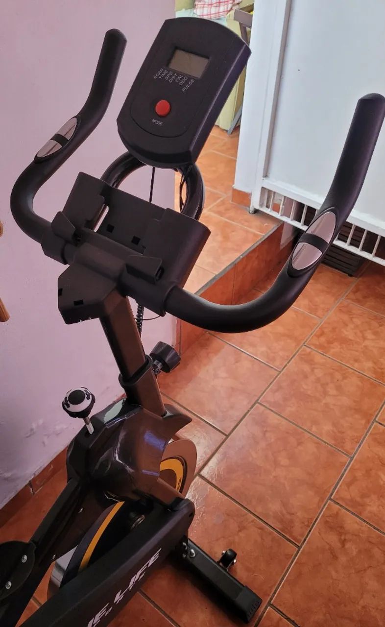 Bicicleta ergometrica spninning 8kg - Foto 4
