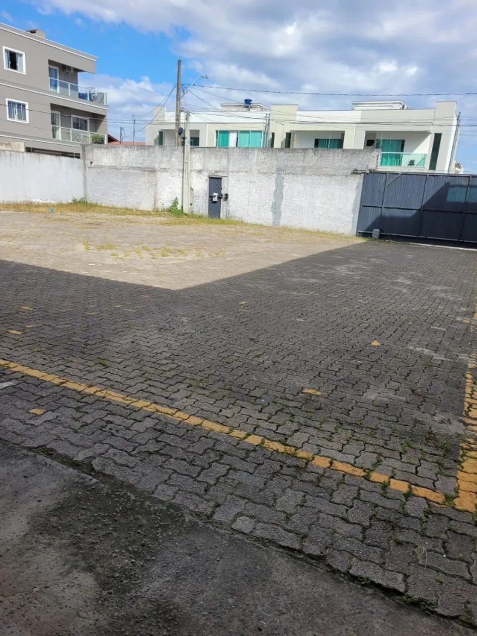 area comercial 850 metros